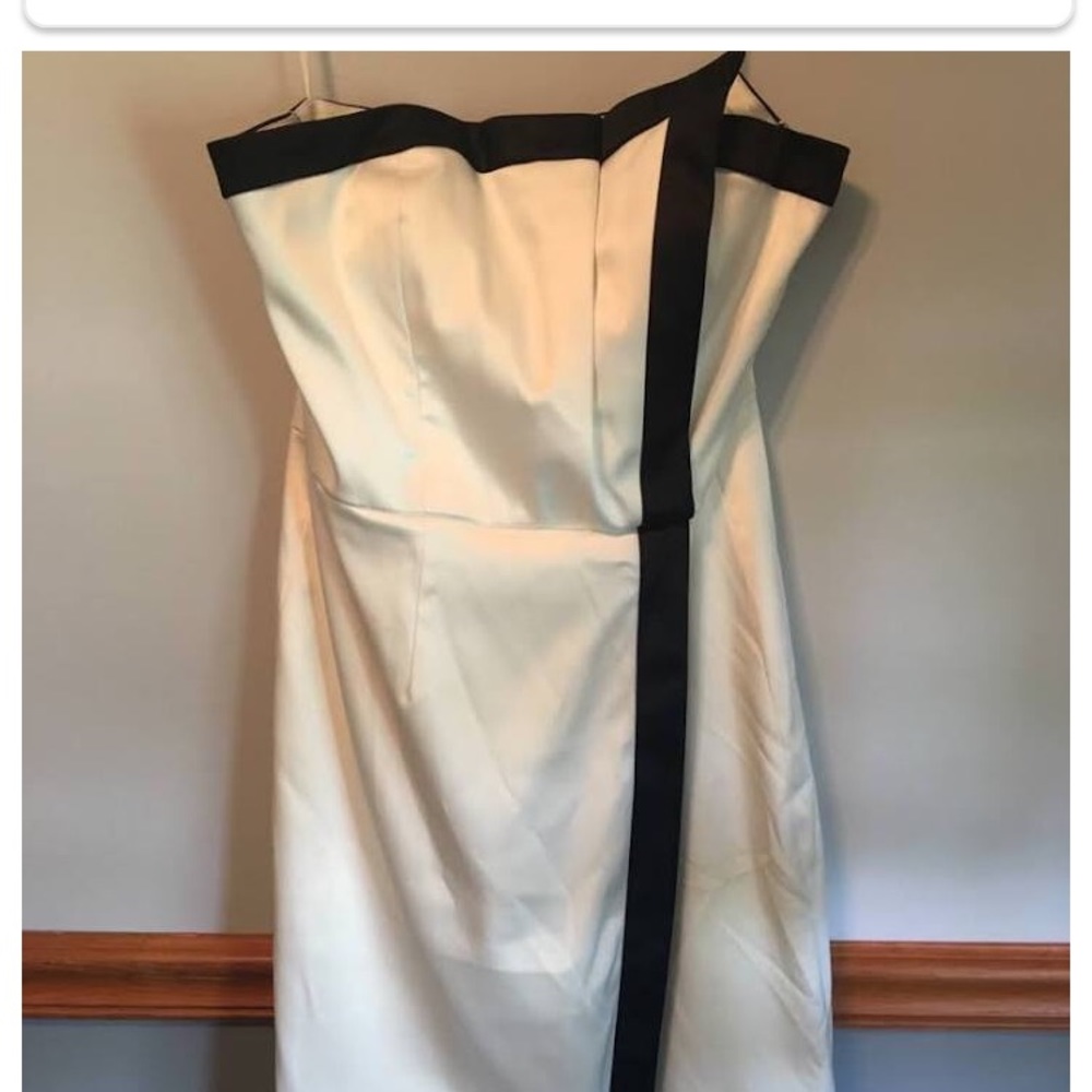 VINCE CAMUTO sz 10 dress fits sz 8